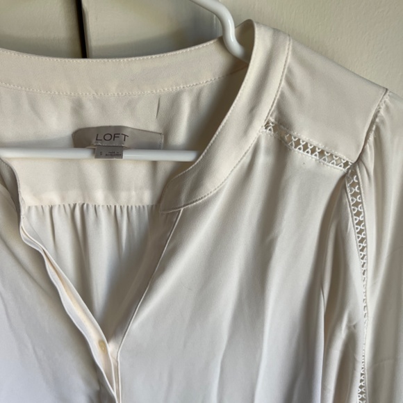 Women’s Loose-fitting Blouse - Picture 2 of 5